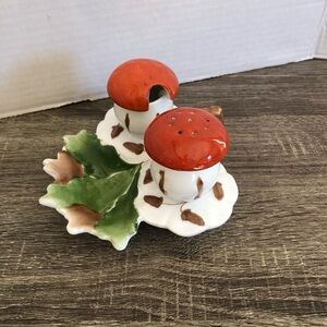 Vintage Mushroom Serving Set